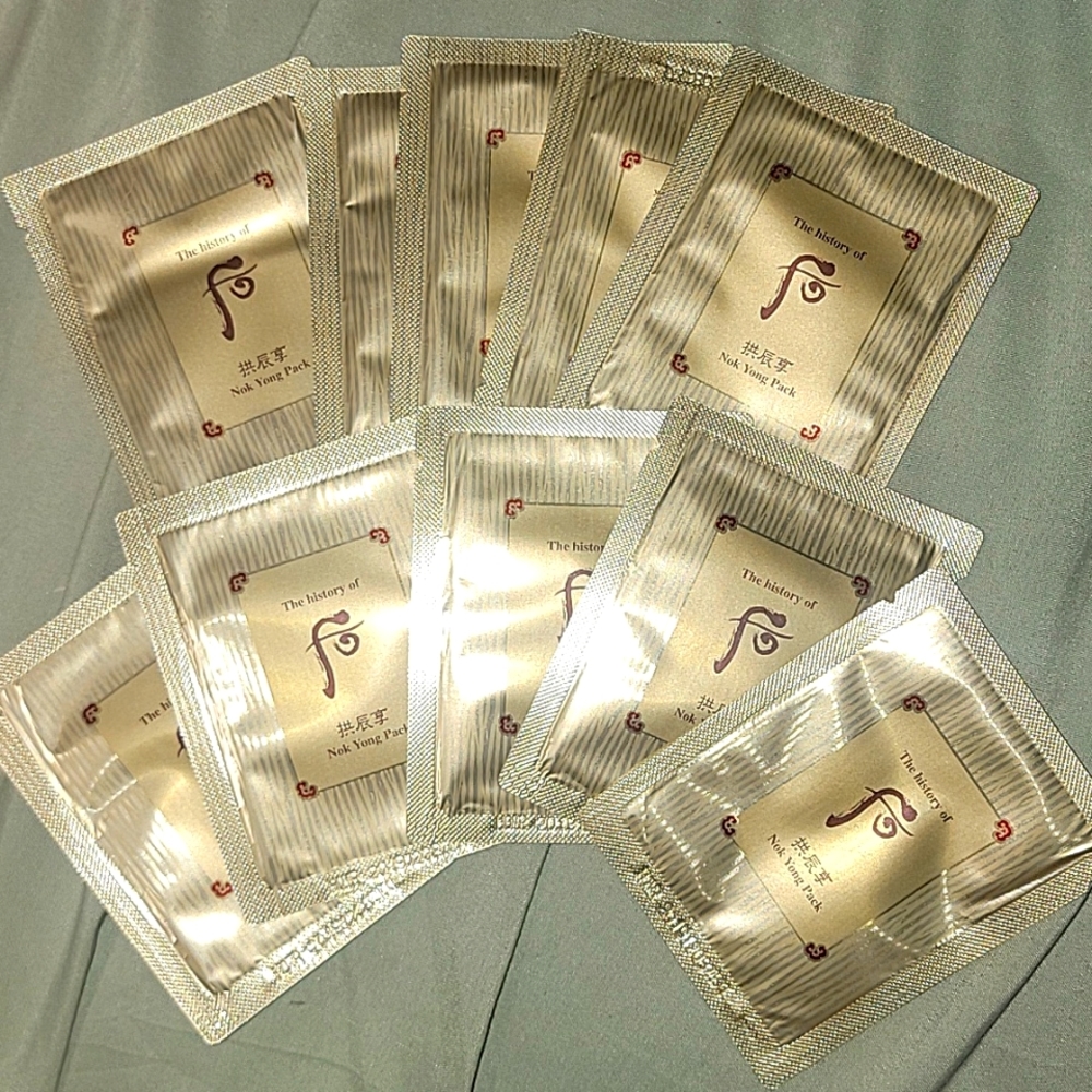The History of Whoo Cheongidan Radiant Regenerating Gold Concentrate serum